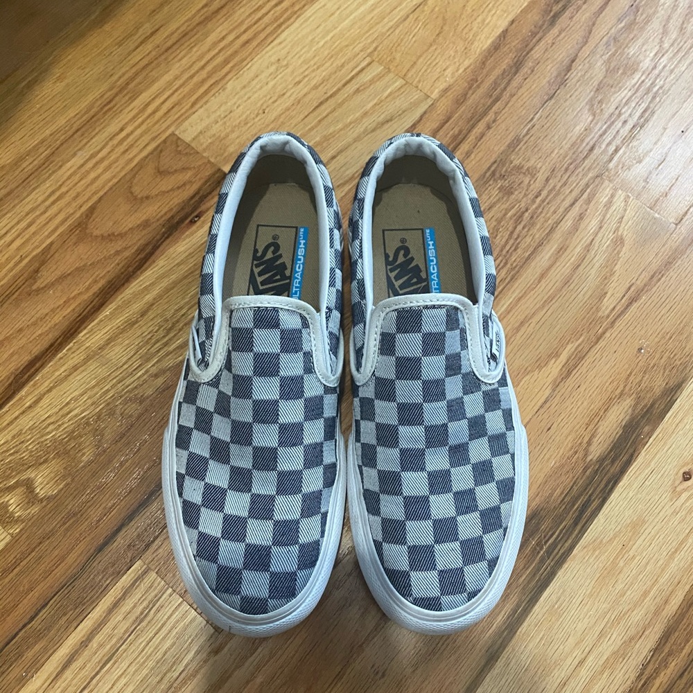 Checkered platform Vans size 6